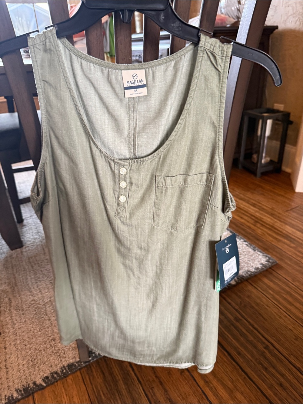Magellan Outdoors Olive Green Tank Top with Front Pocket